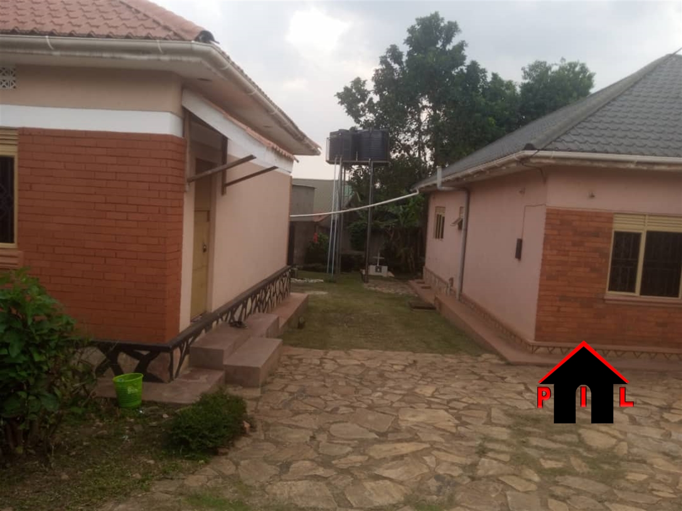 Bungalow for rent in Kawempe Kampala