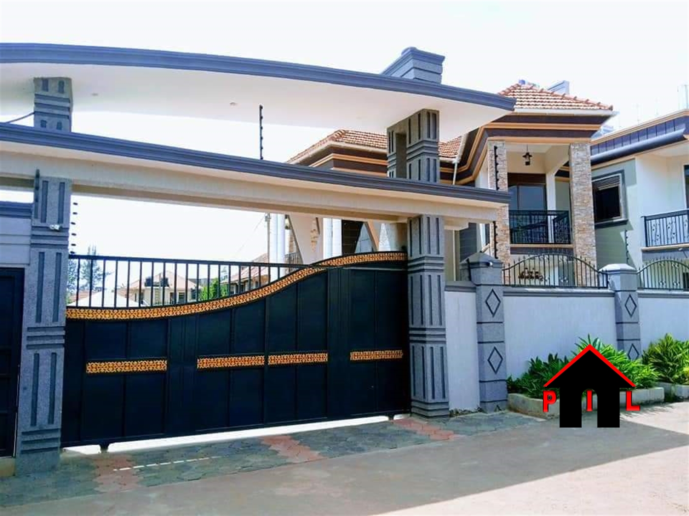 Mansion for sale in Kyanja Kampala