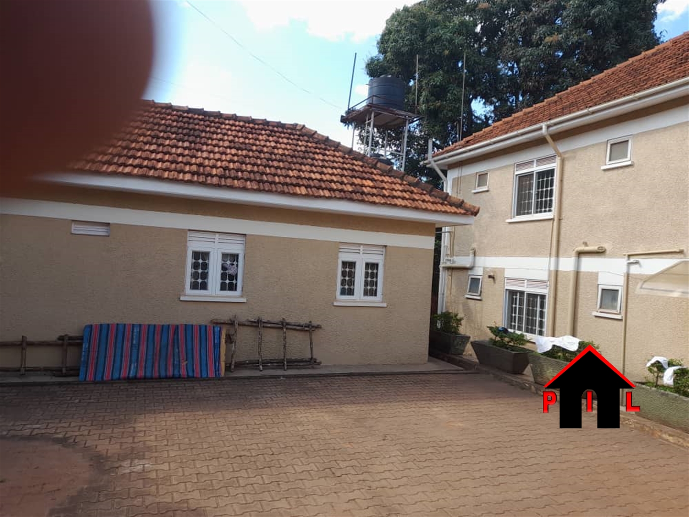 Storeyed house for sale in Mbalwa Wakiso