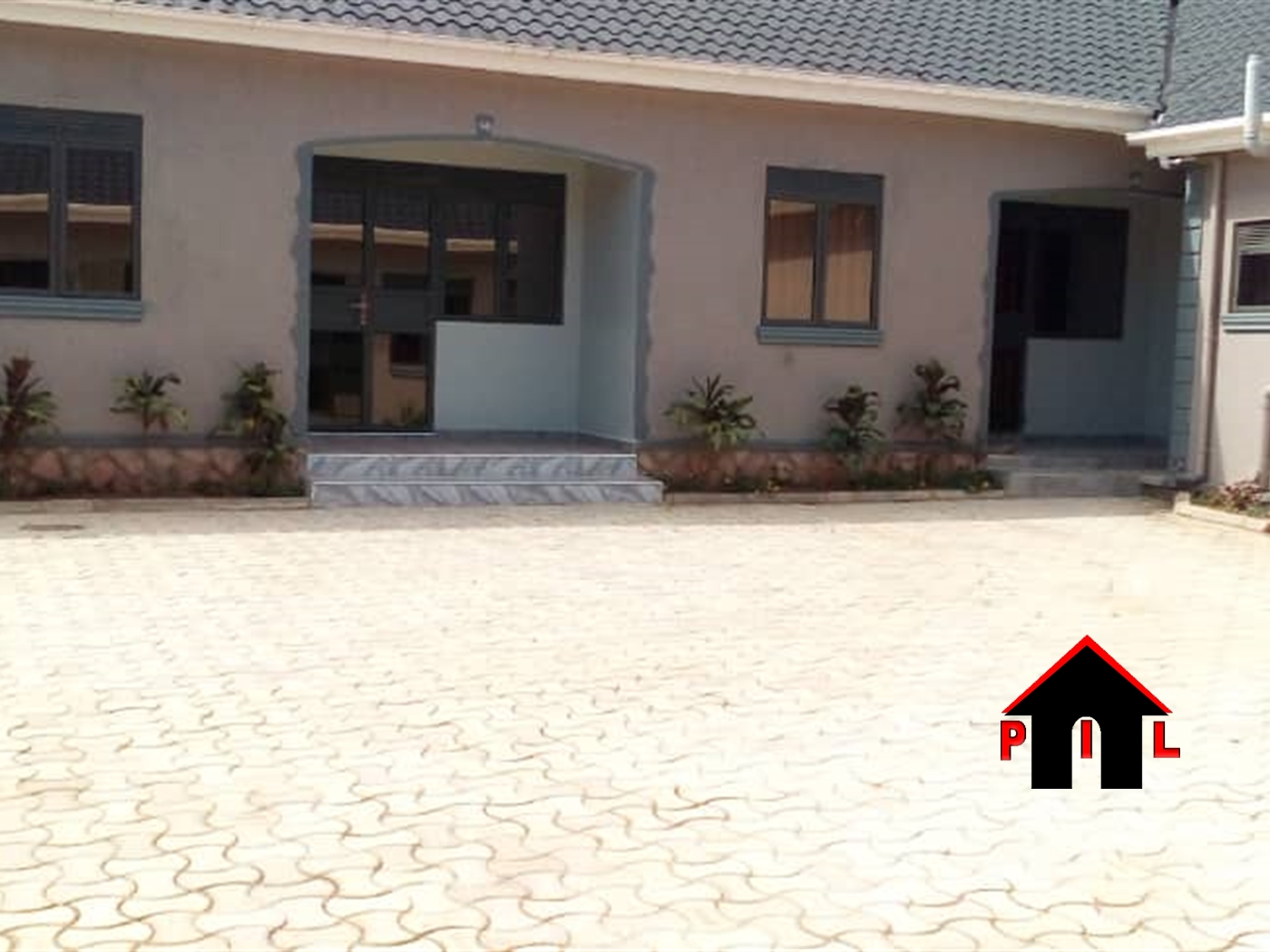 Bungalow for rent in Bweyogerere Mukono