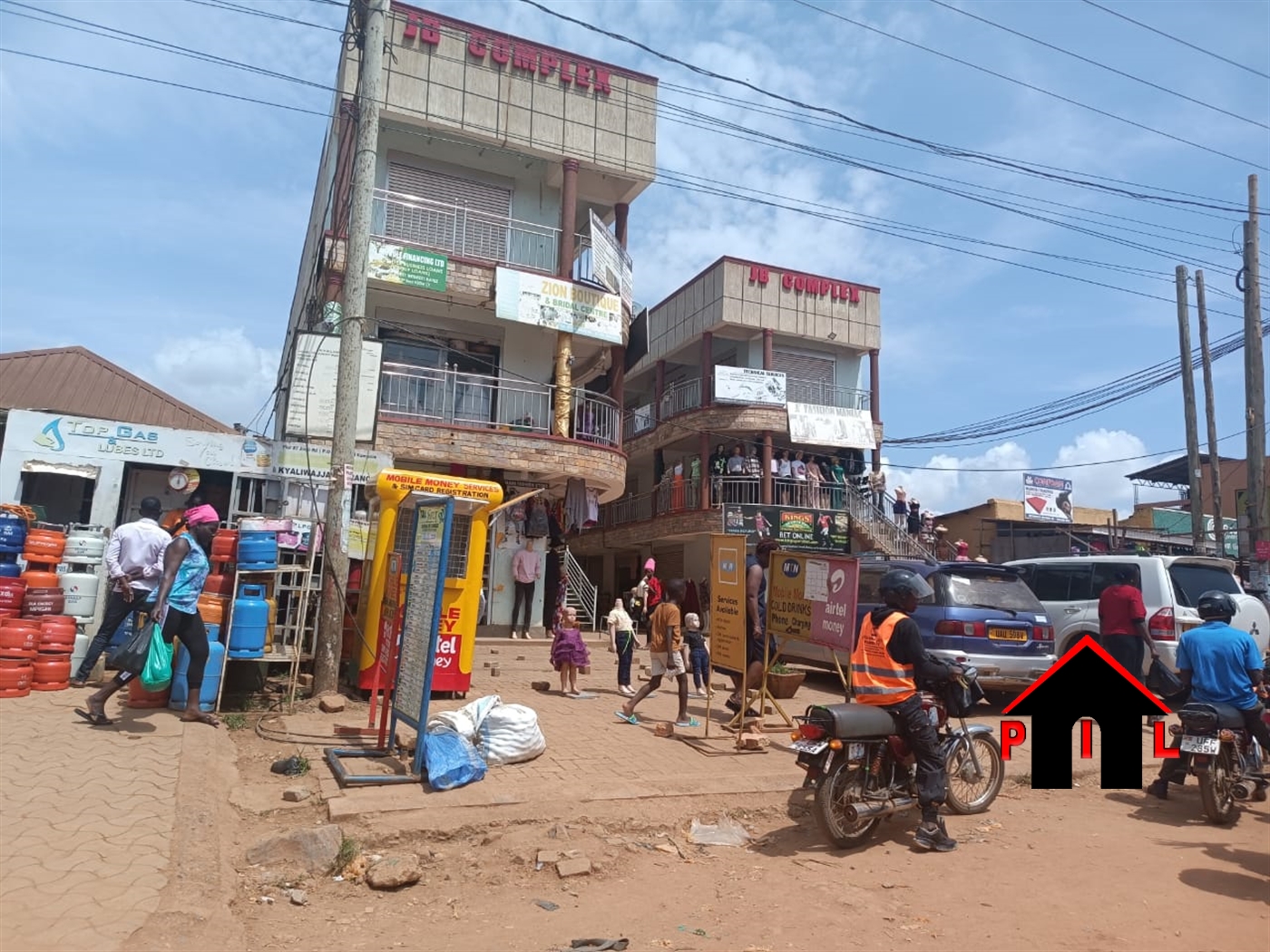 Commercial block for sale in Kyaliwajjala Wakiso