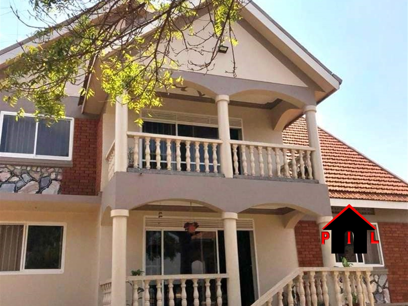 Storeyed house for sale in Kyebando Wakiso
