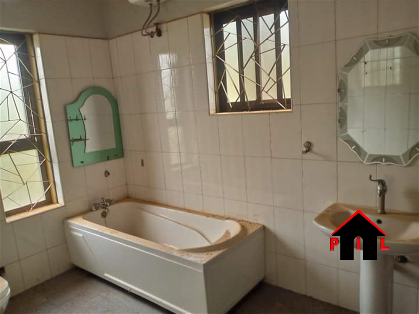 Storeyed house for rent in Sonde Wakiso