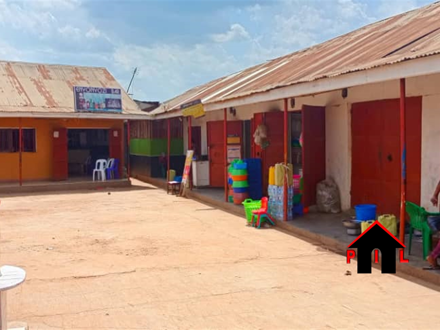 Shop for sale in Kijabijo Wakiso