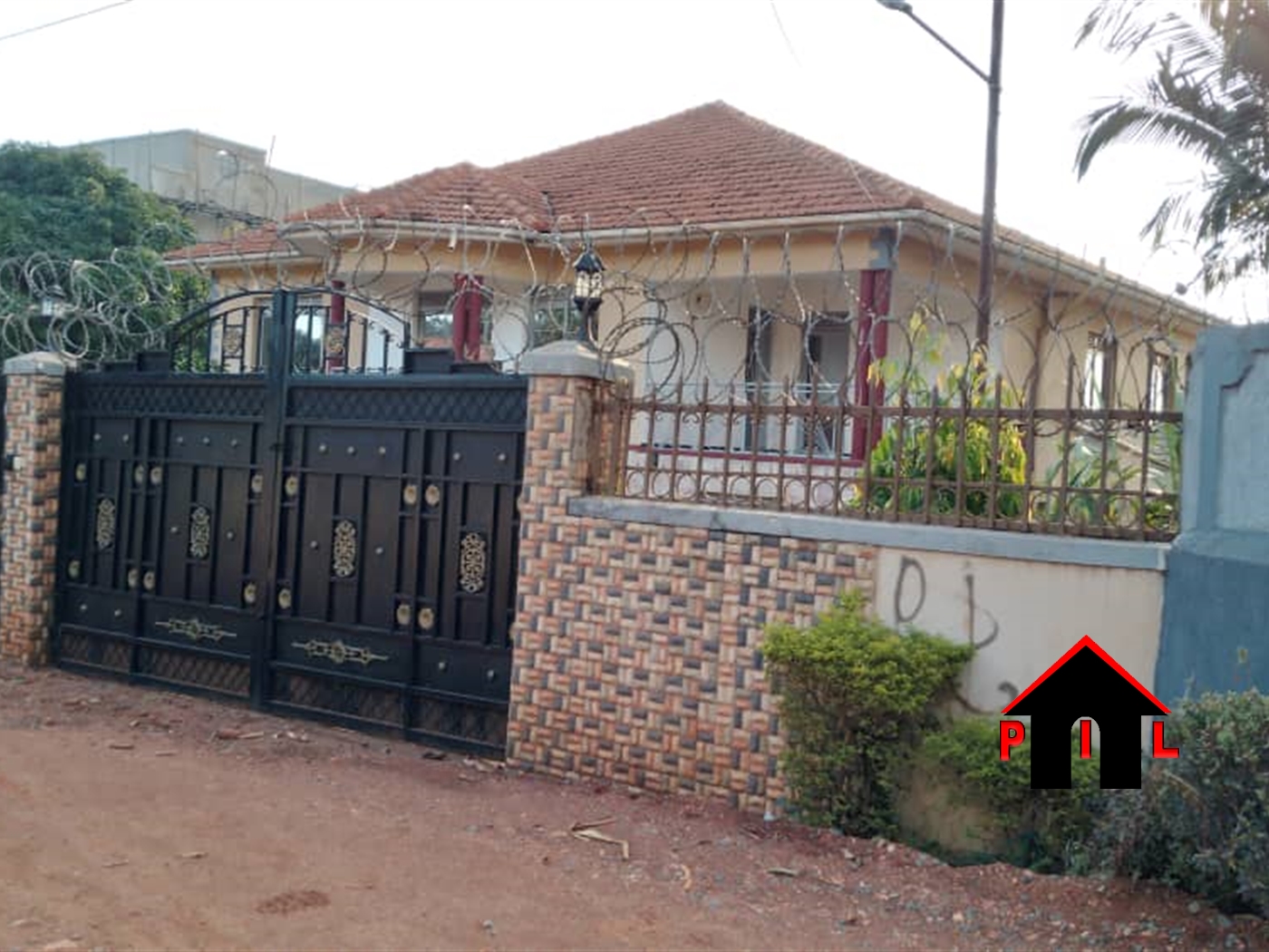 Storeyed house for sale in Lweza Wakiso