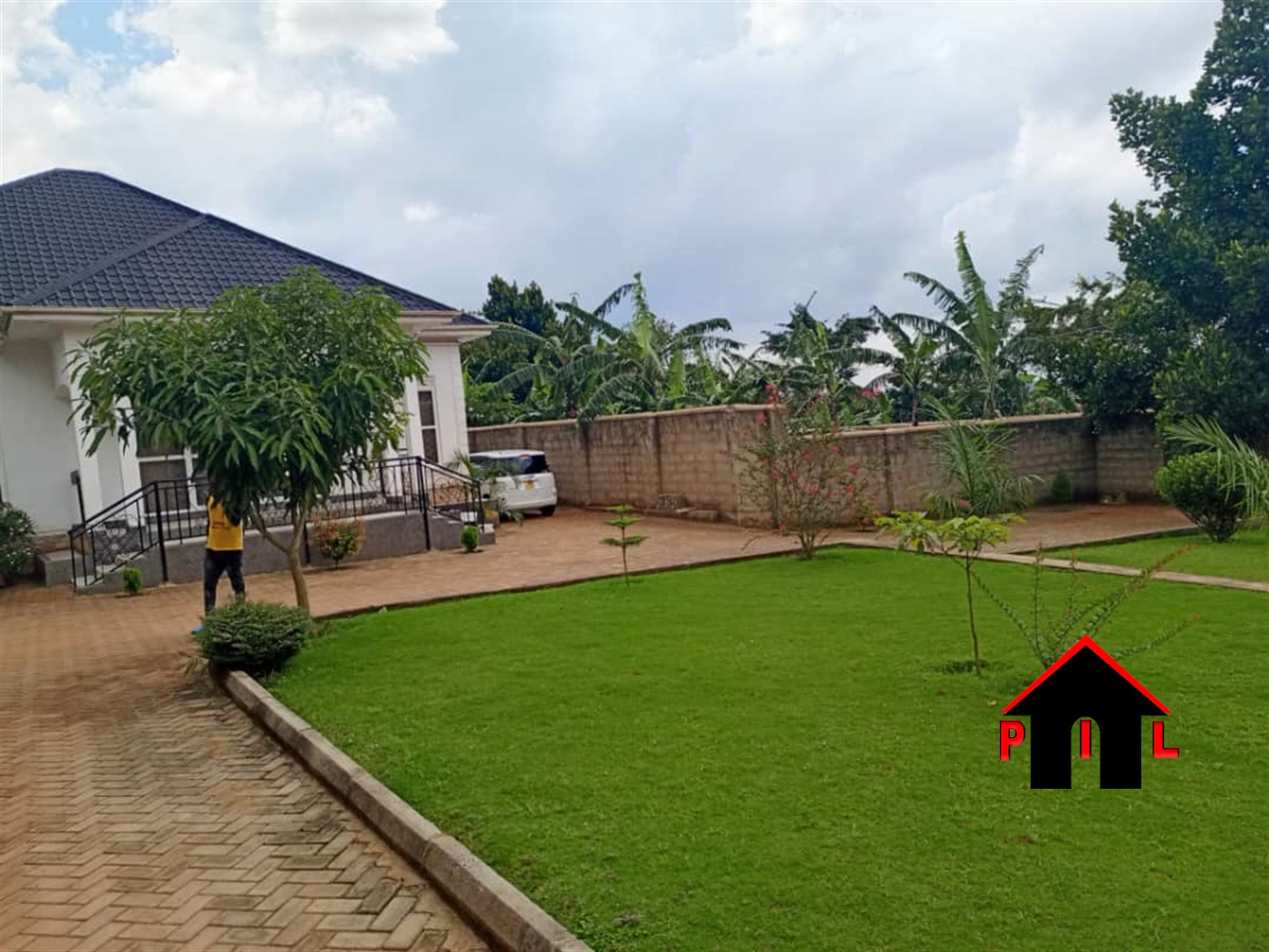 Bungalow for sale in Wakisoocenter Wakiso