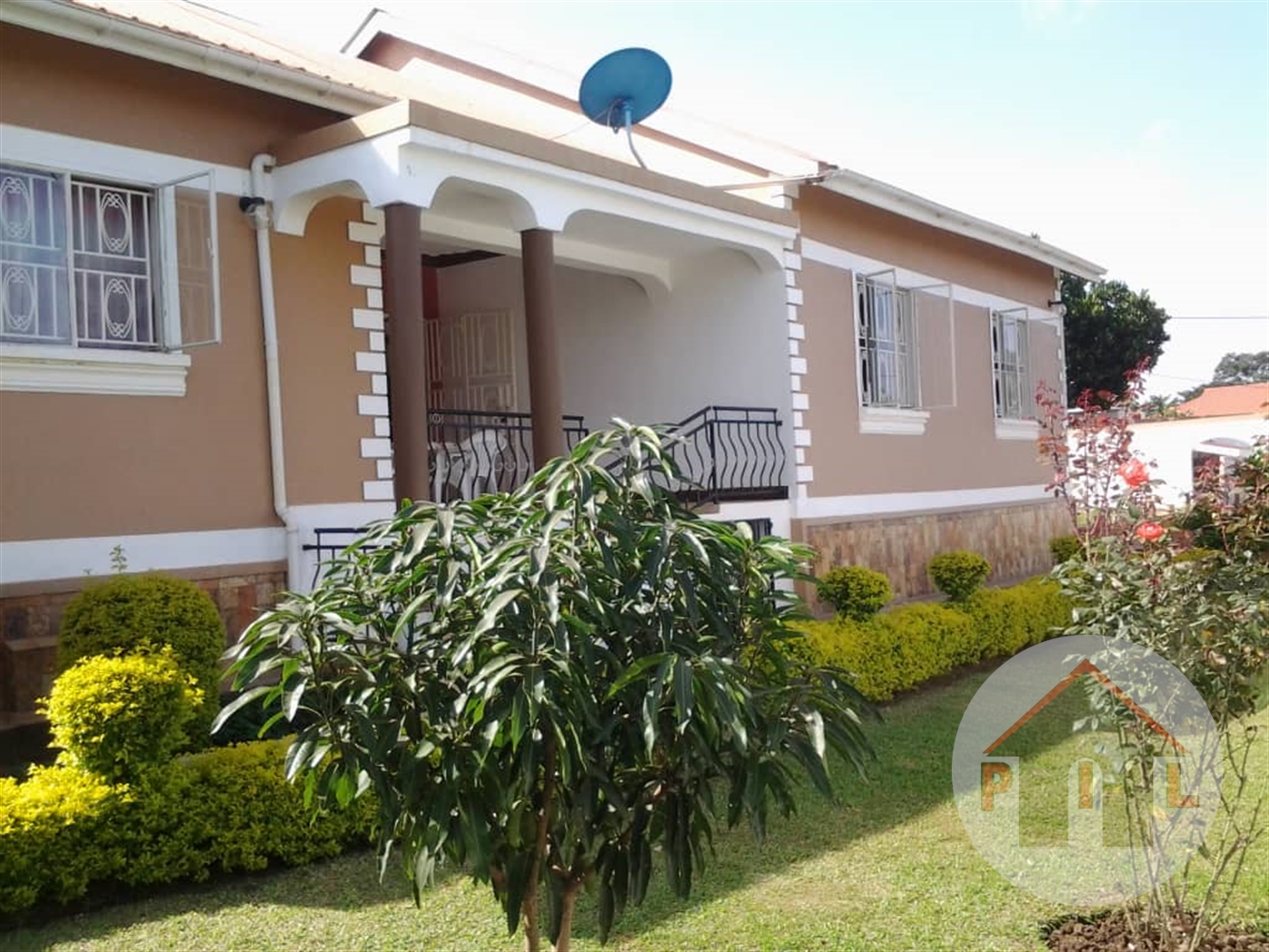 Bungalow for sale in Katabi Wakiso