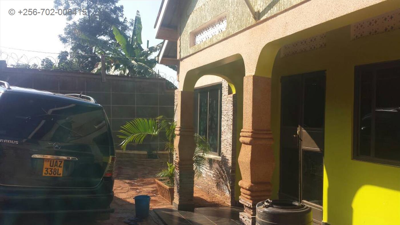 Bungalow for sale in Mukono Mukono