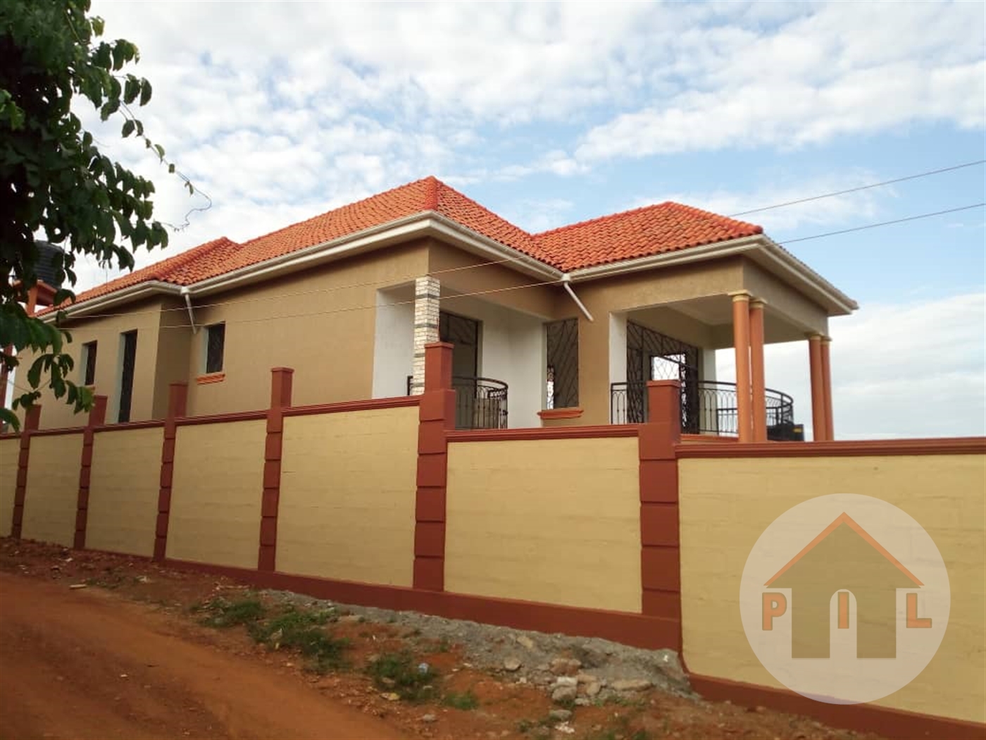 Mansion for sale in Munyonyo Kampala