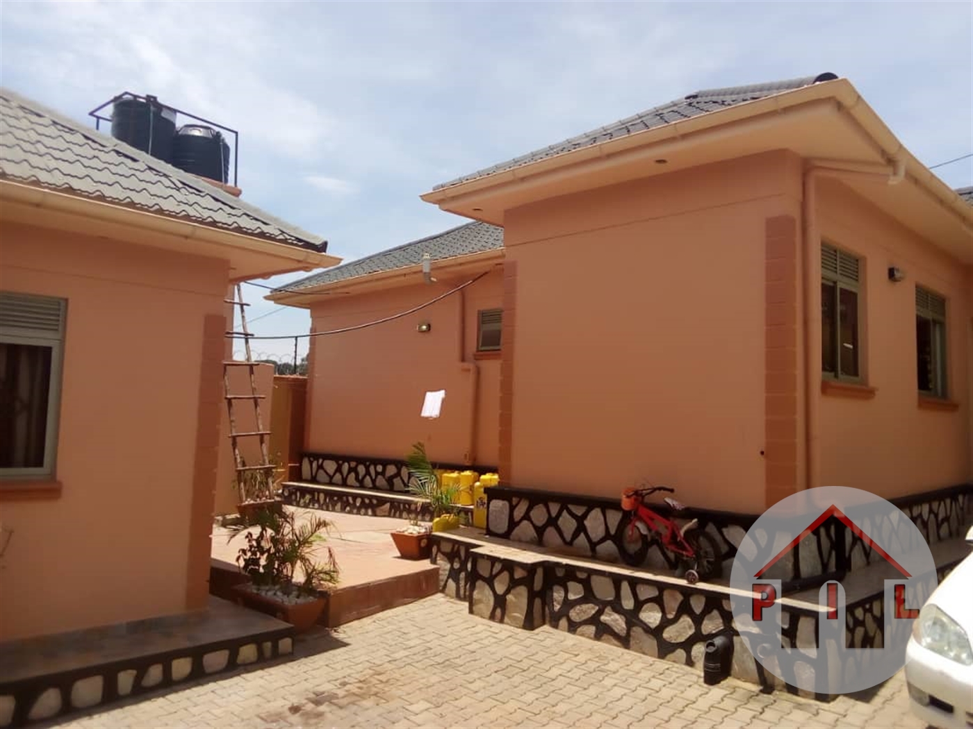 Bungalow for sale in Kira Wakiso