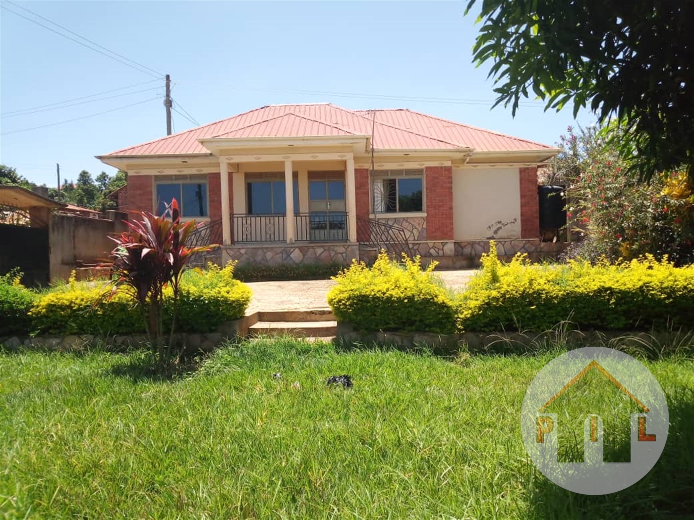 Bungalow for sale in Kitende Wakiso