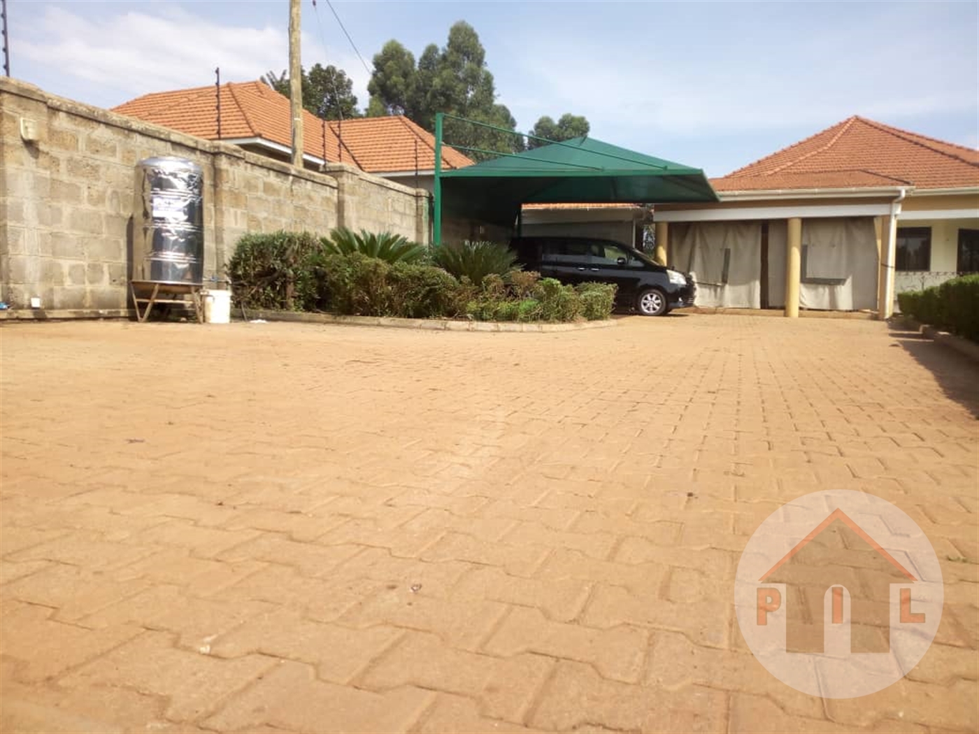 Bungalow for sale in Kirinya Wakiso