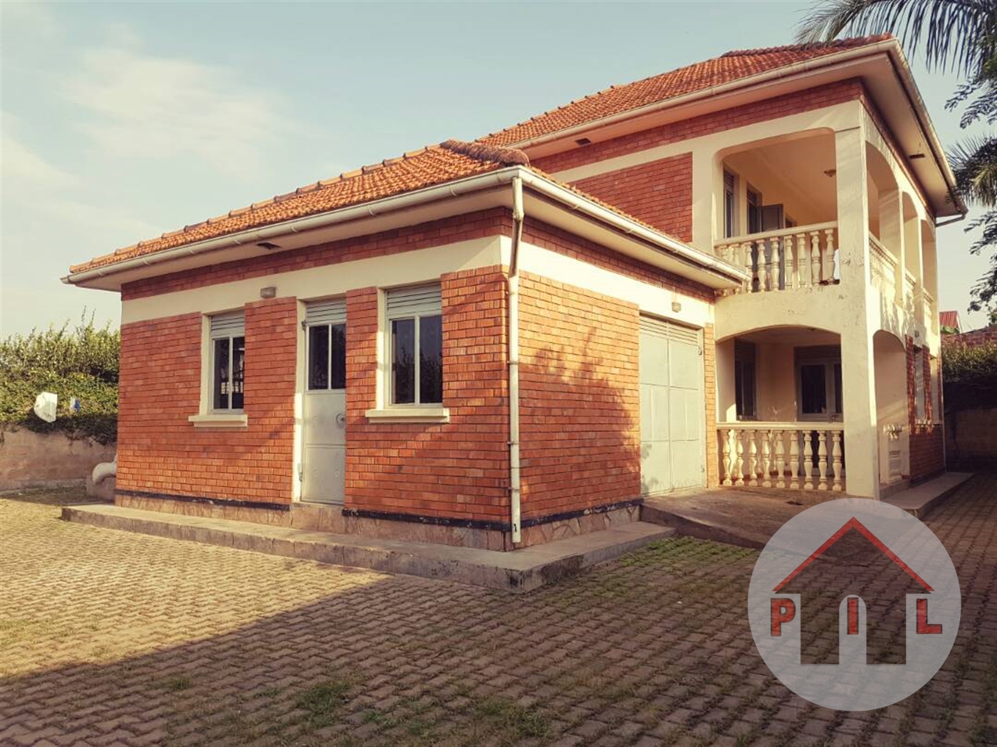 Town House for sale in Muyenga Kampala