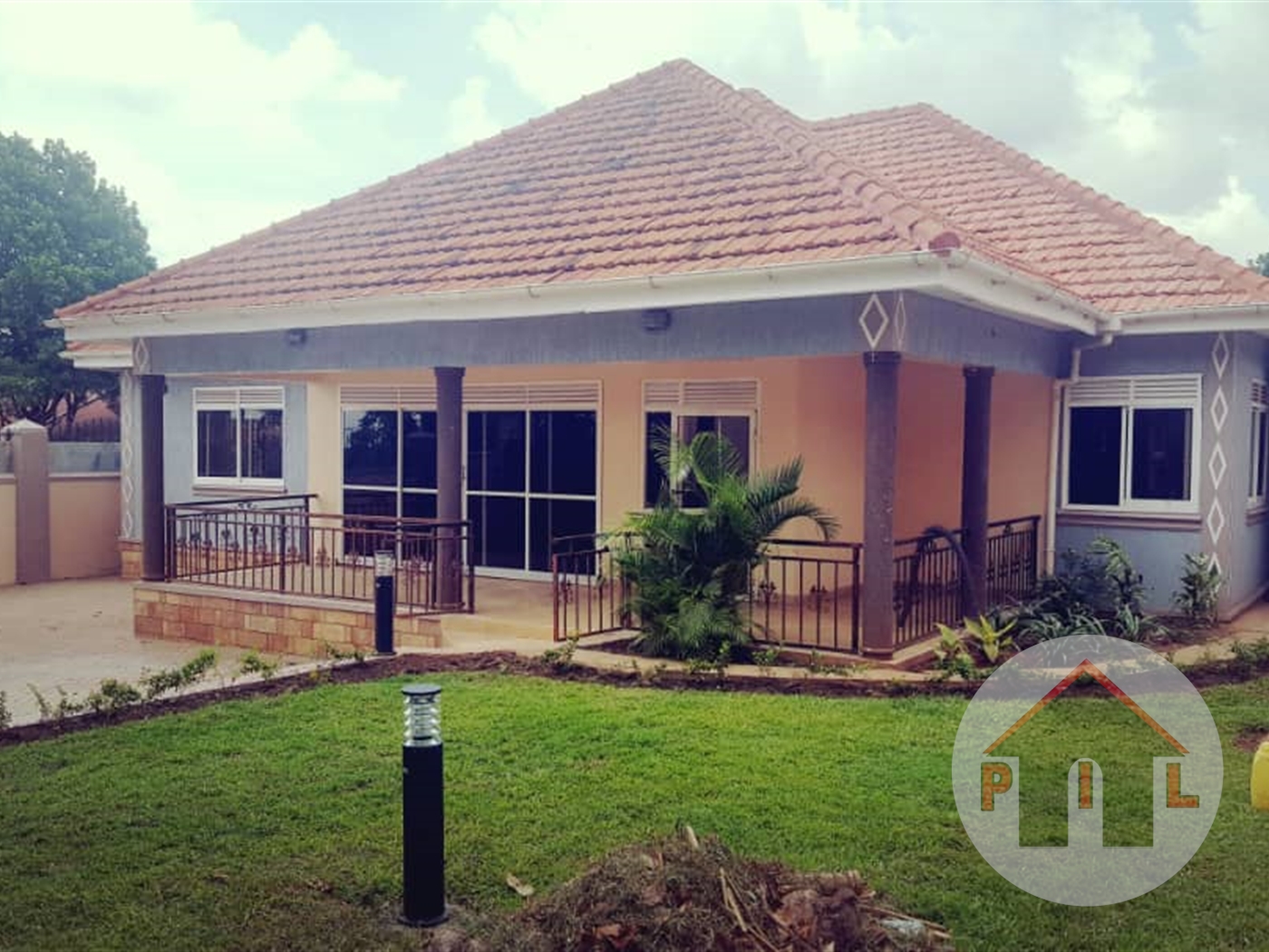 Bungalow for sale in Kiwaatule Kampala