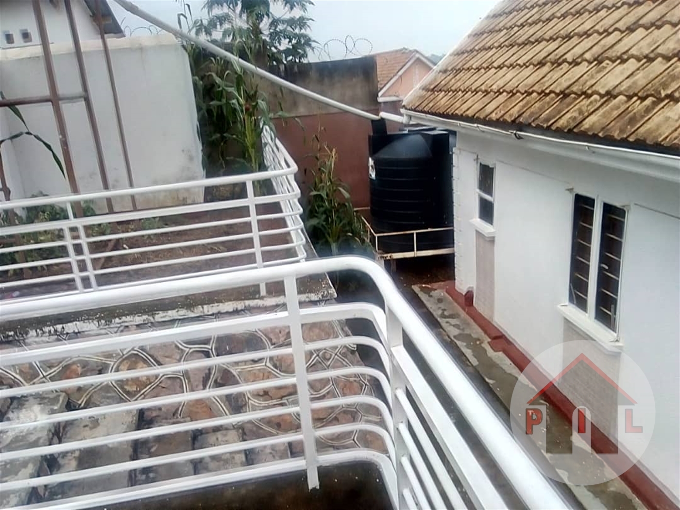 Bungalow for sale in Soweto Masaka