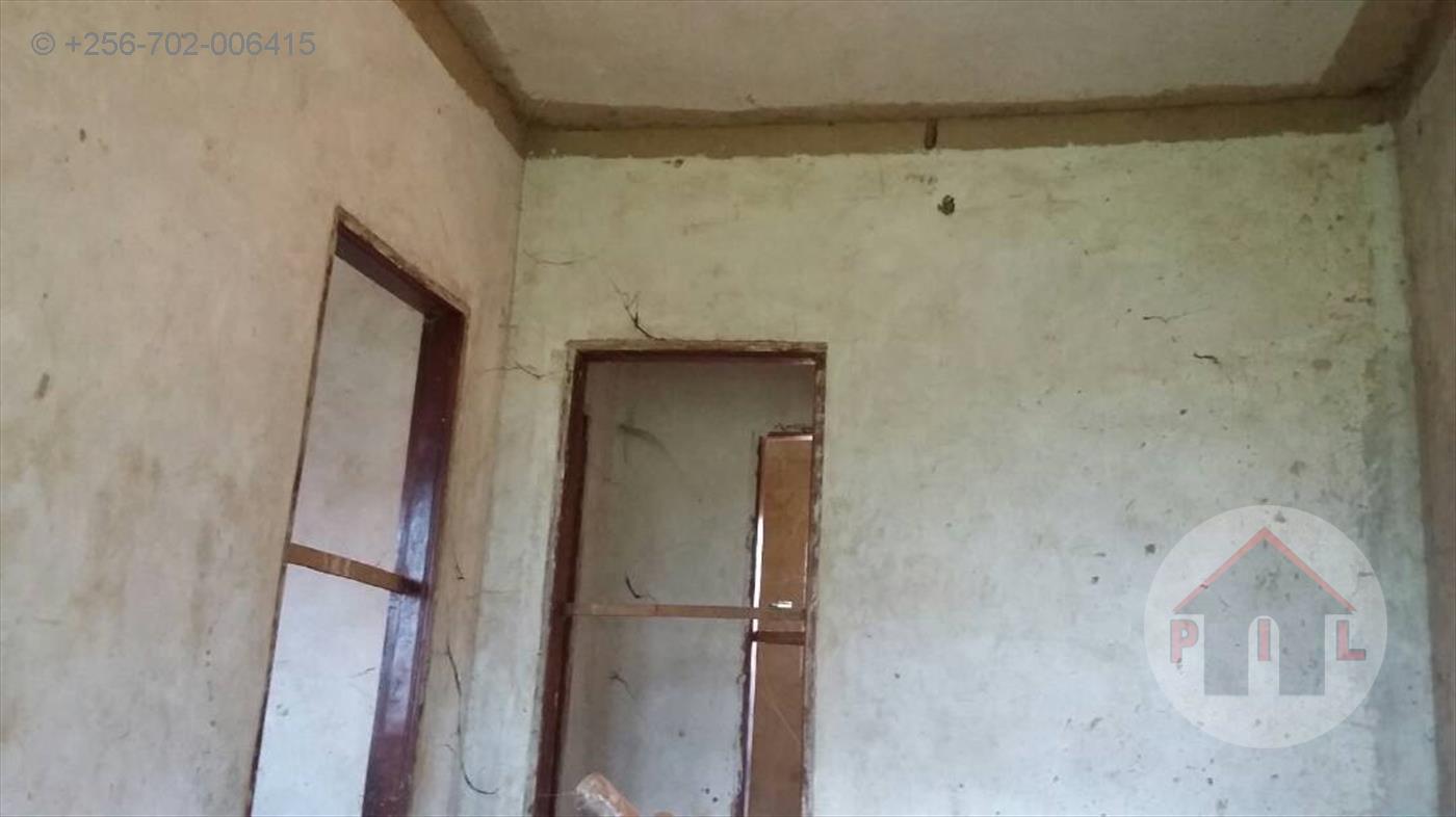 Duplex for sale in Nyanama Wakiso