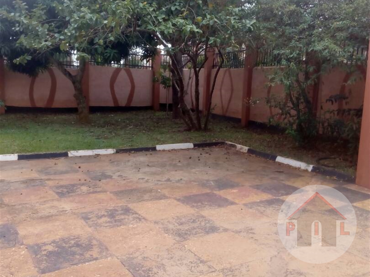 Bungalow for sale in Kiwanga Wakiso