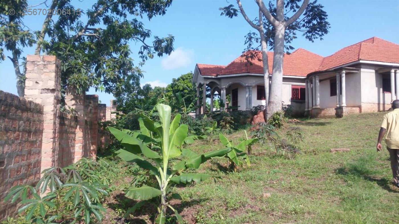 Bungalow for sale in Mityana Mityana