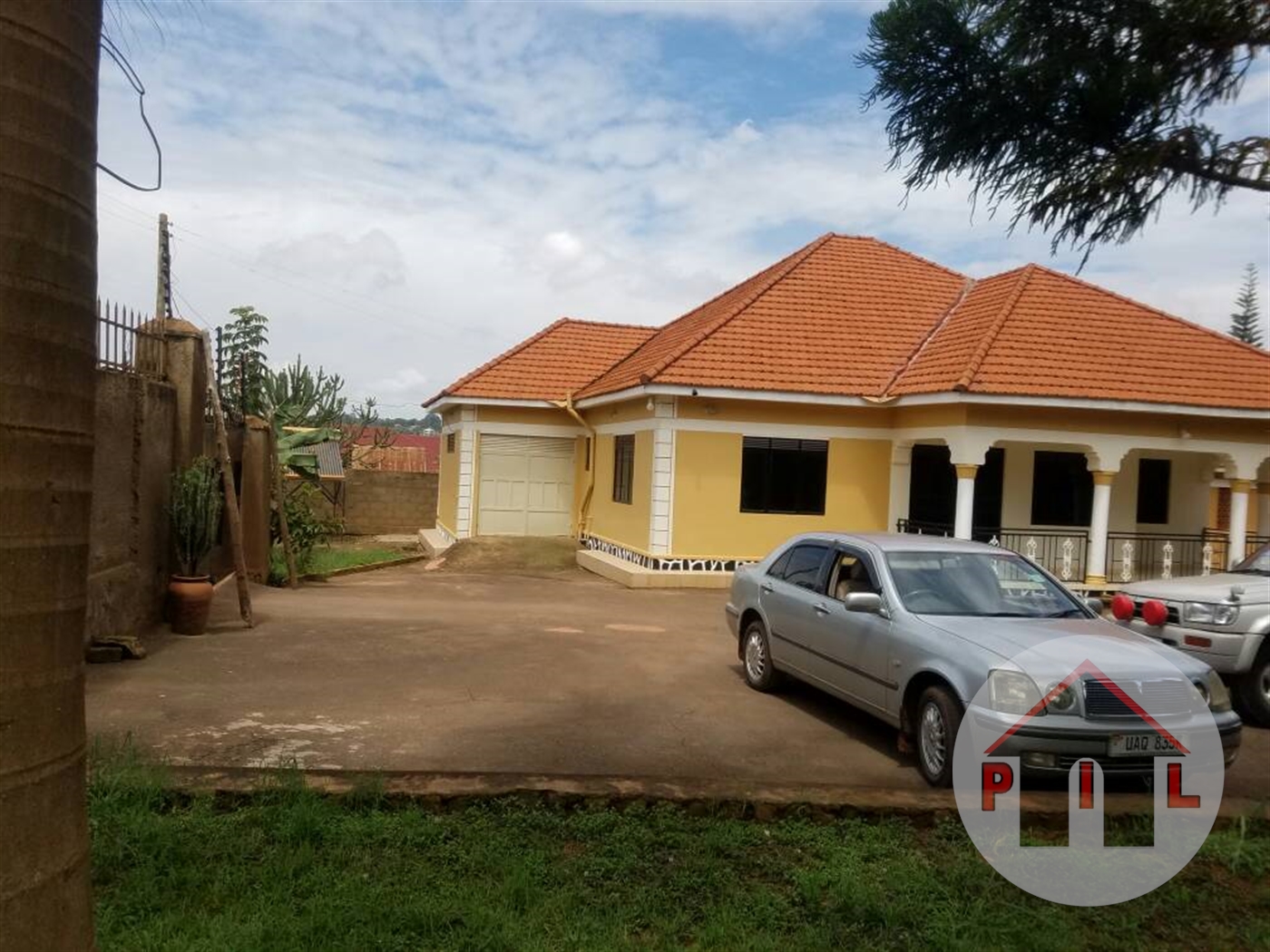 Bungalow for sale in Munyonyo Kampala