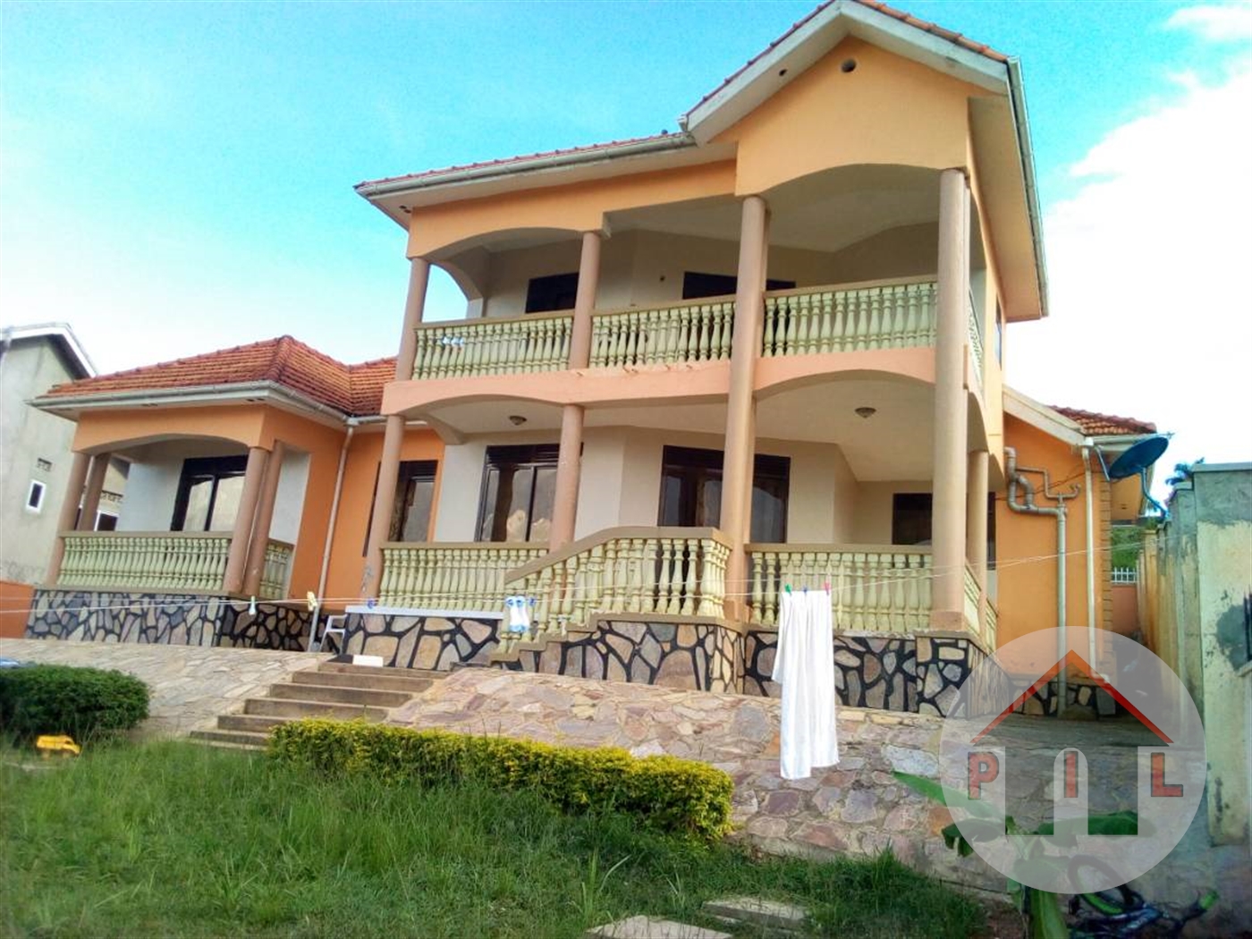 Town House for sale in Akright Wakiso