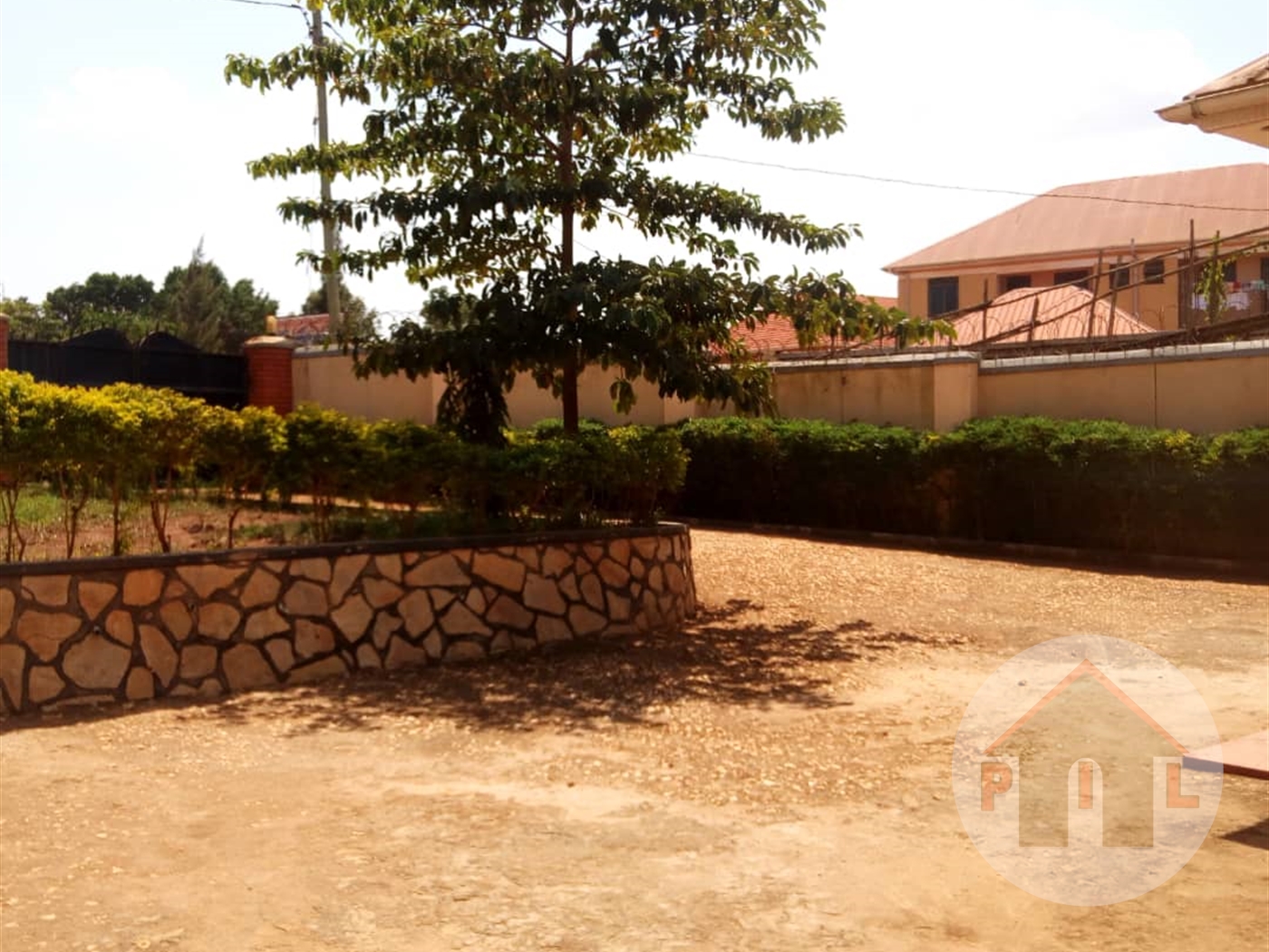 Bungalow for sale in Kira Wakiso