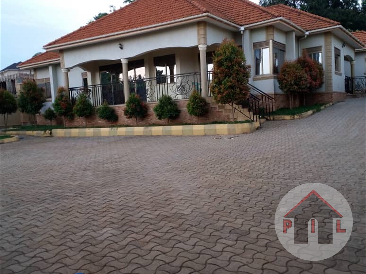 Bungalow for sale in Munyonyo Kampala