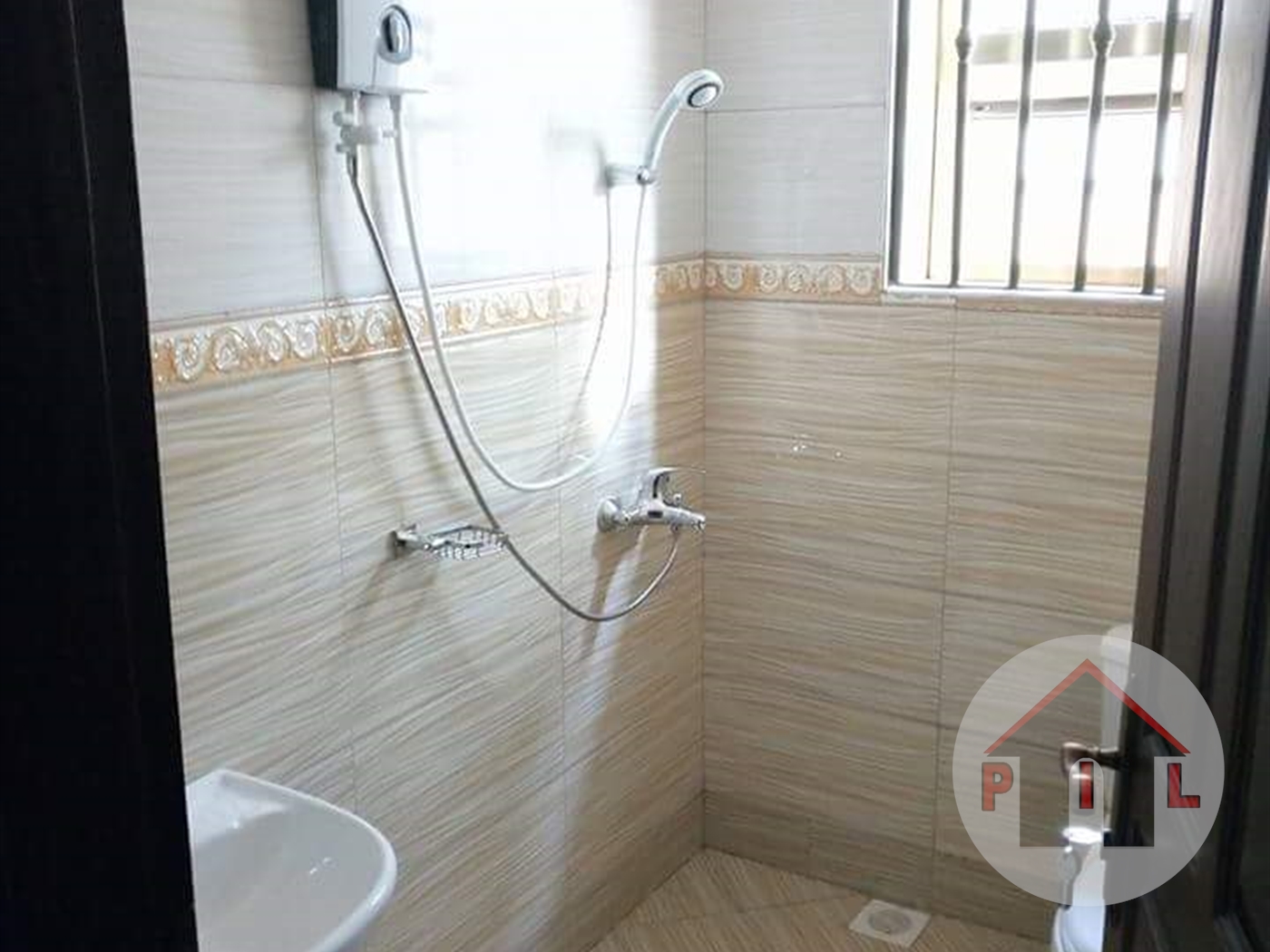 Apartment for rent in Kisaasi Kampala