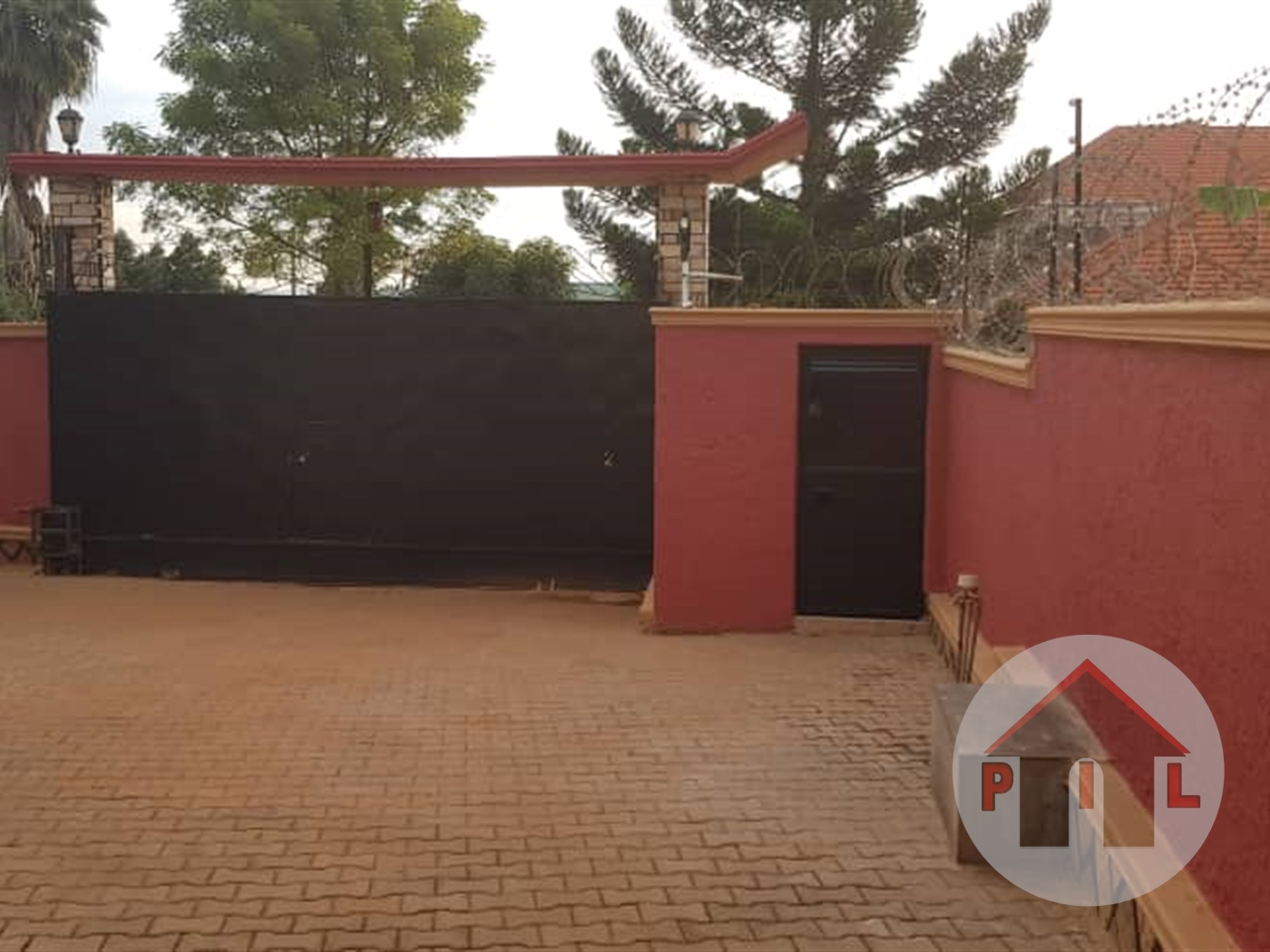 Bungalow for sale in Kira Wakiso