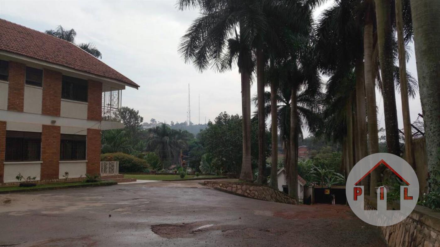 Mansion for sale in Kitante Kampala