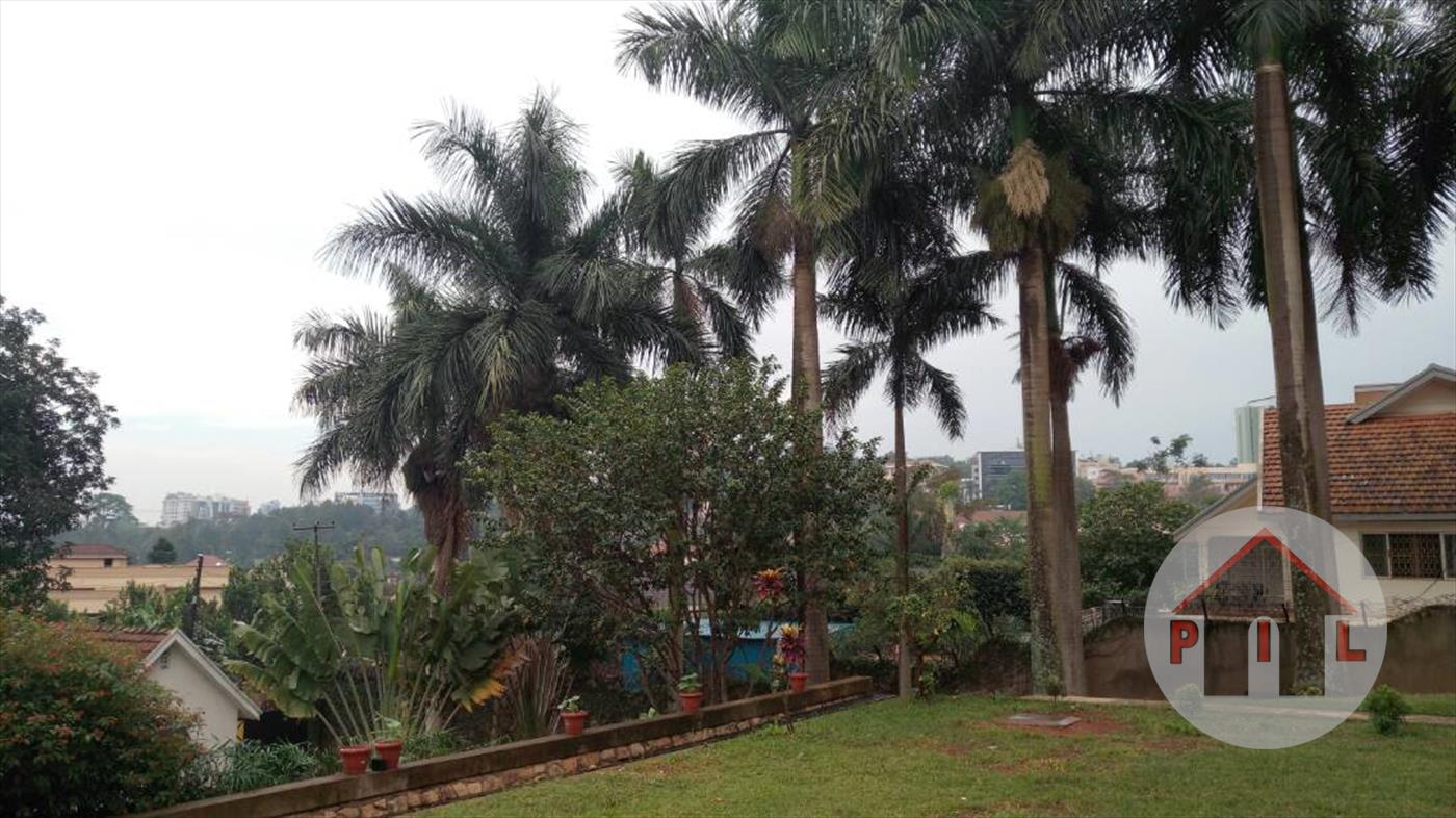 Mansion for sale in Kitante Kampala