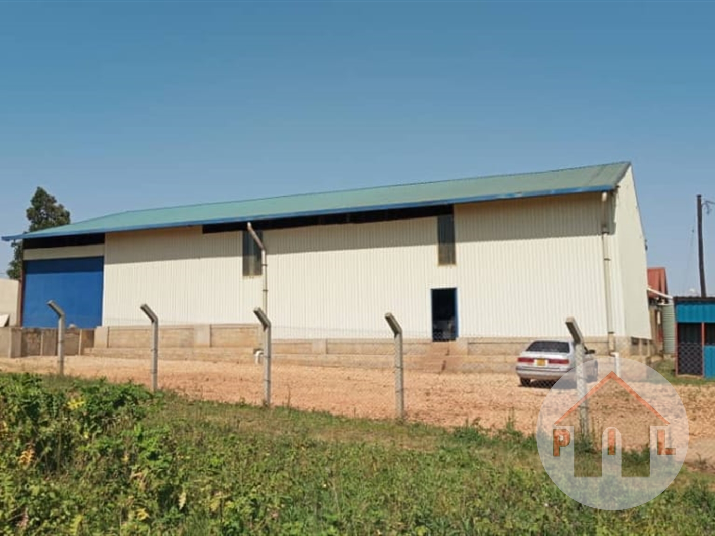 Warehouse for sale in Mukono Mukono