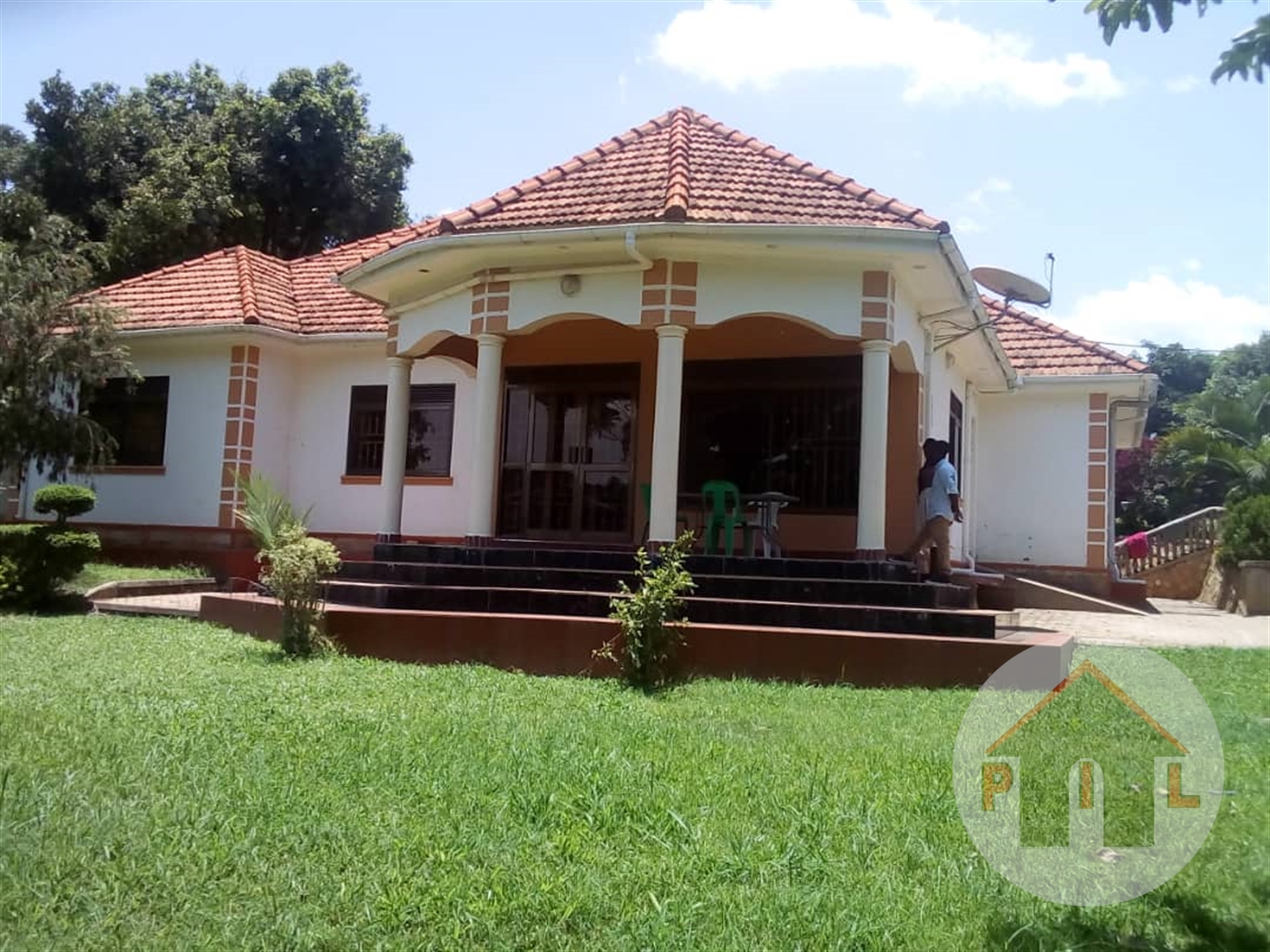 Bungalow for sale in Kiwaatule Kampala