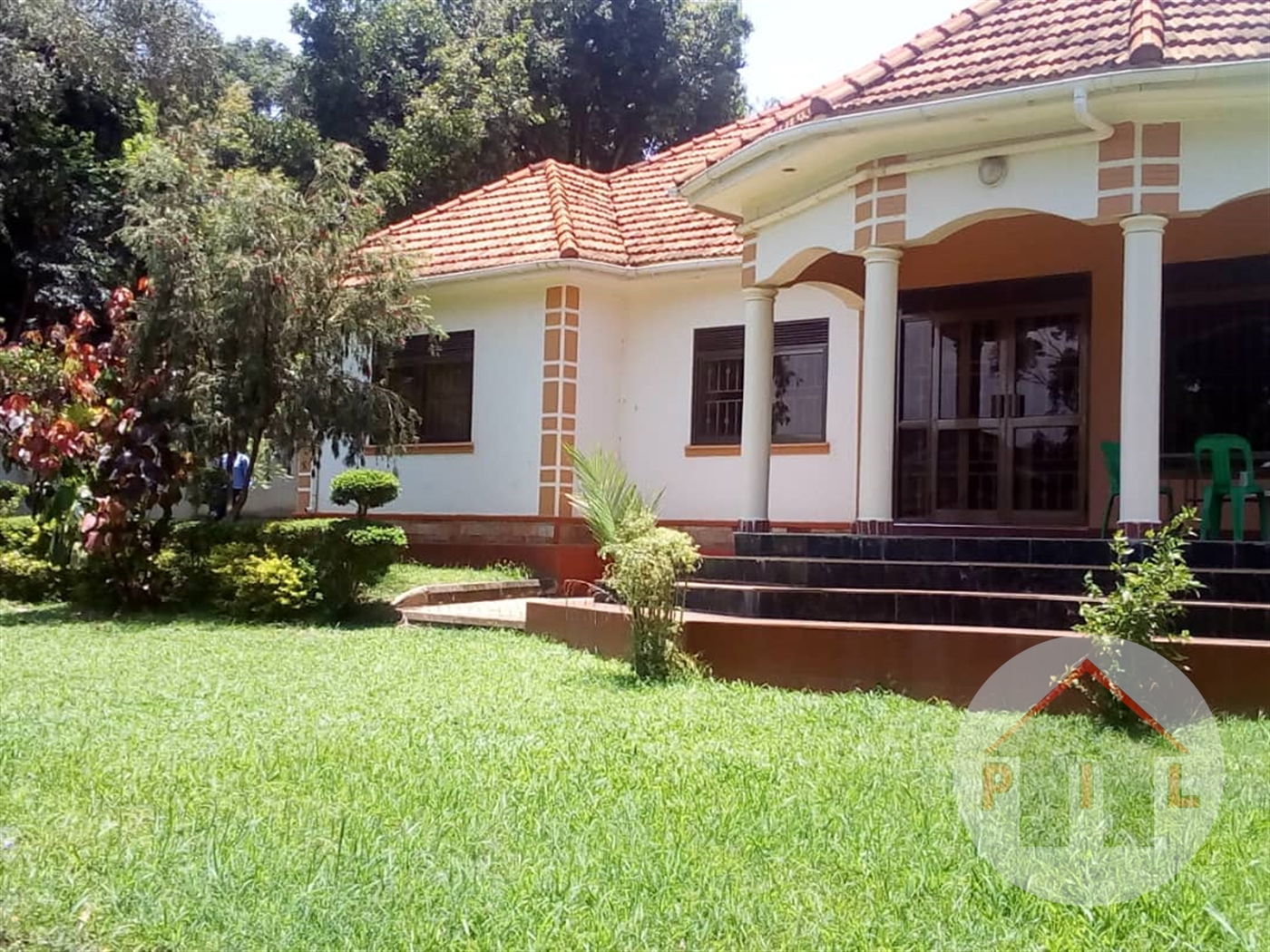 Bungalow for sale in Kiwaatule Kampala