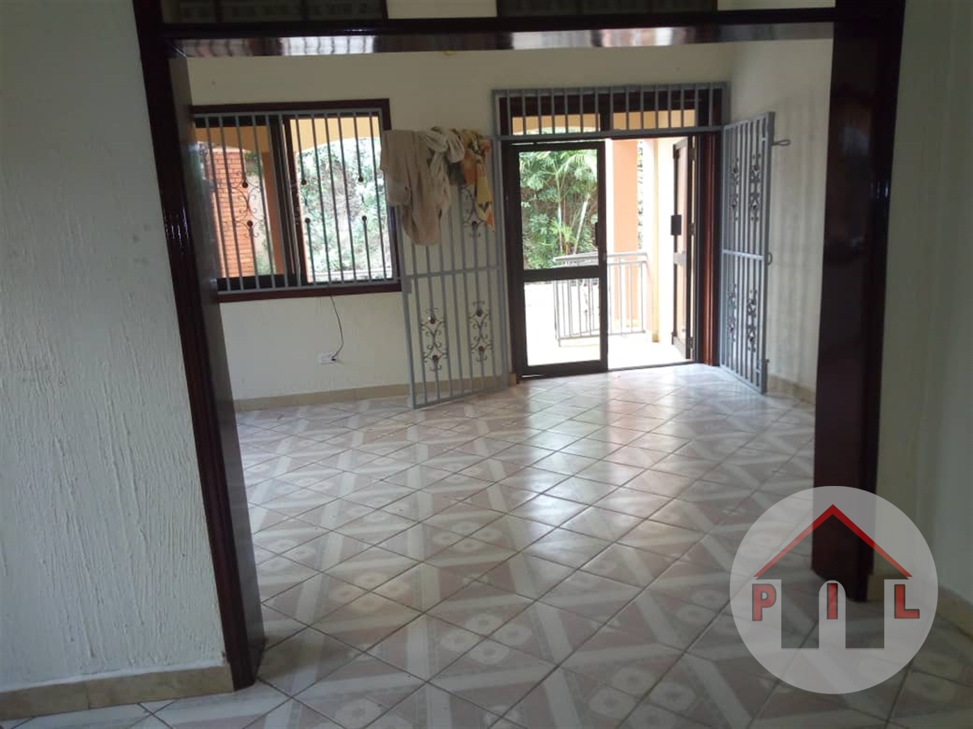 Bungalow for rent in Kansanga Kampala