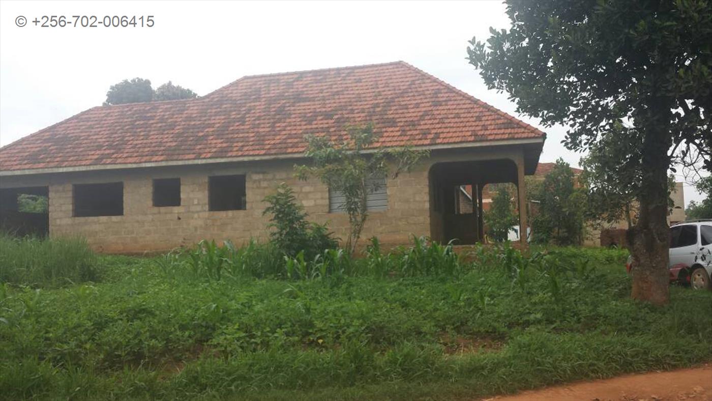 Bungalow for sale in Kyaliwajjala Wakiso