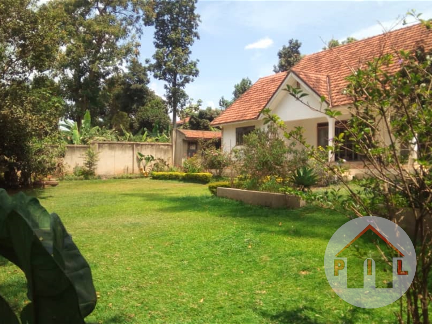 Bungalow for sale in Bukoto Kampala