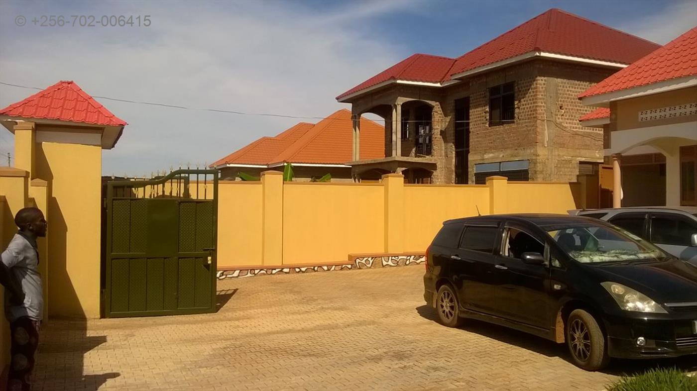 Bungalow for sale in Kawuku Wakiso