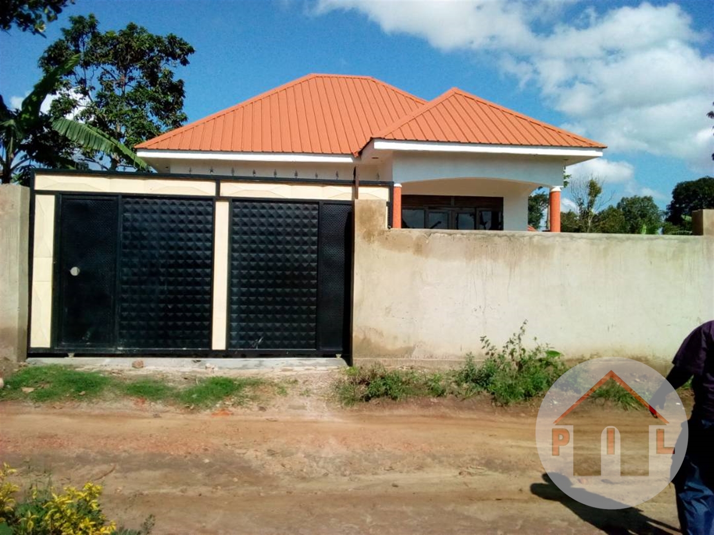 Mansion for sale in Namagoma Wakiso