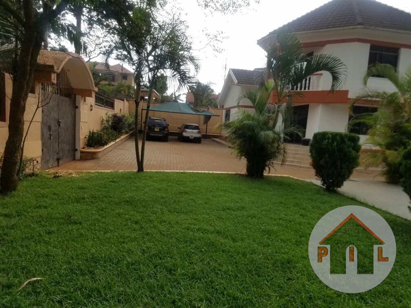 Mansion for sale in Bbunga Wakiso