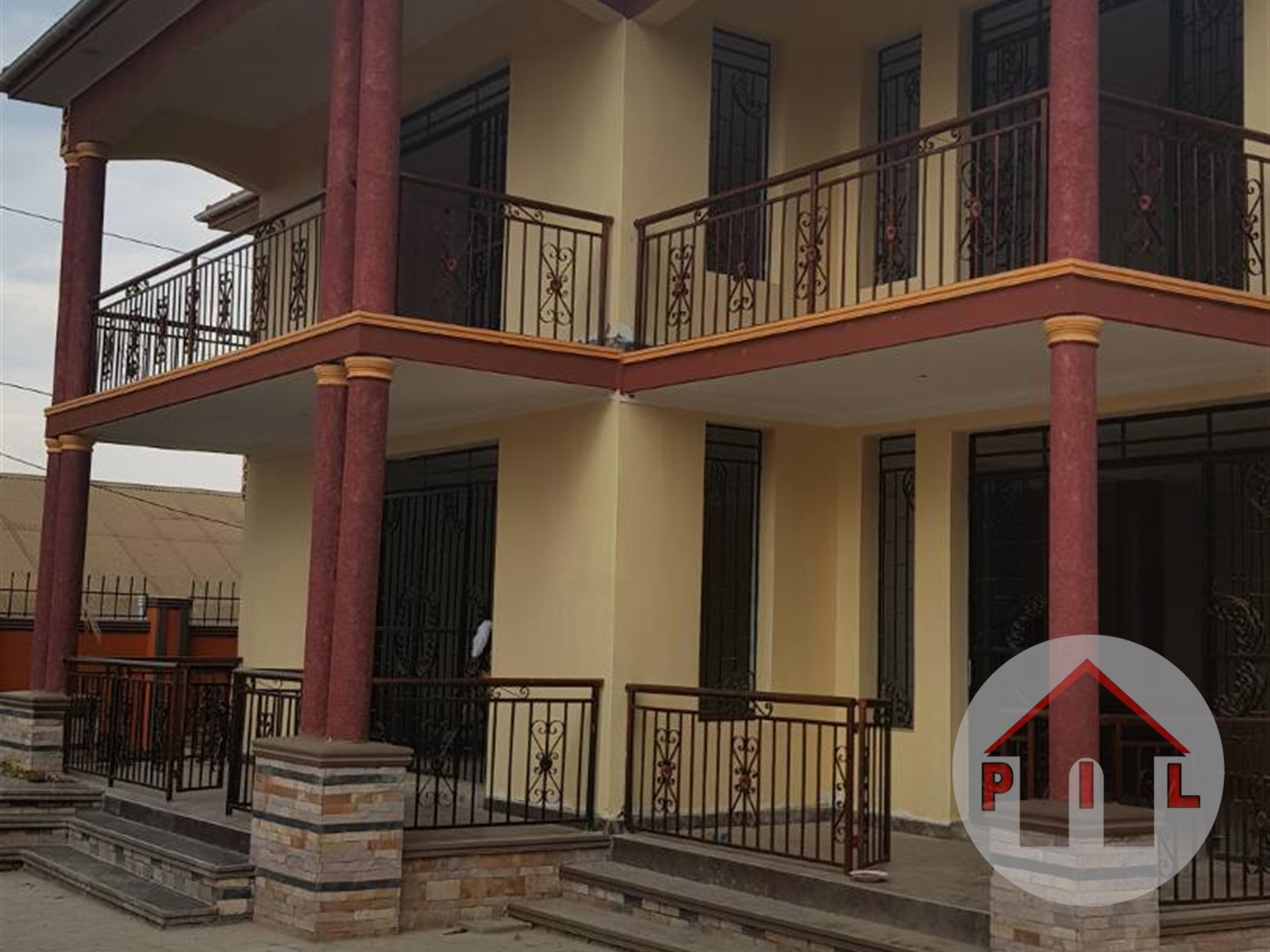 Duplex for sale in Kyanja Kampala