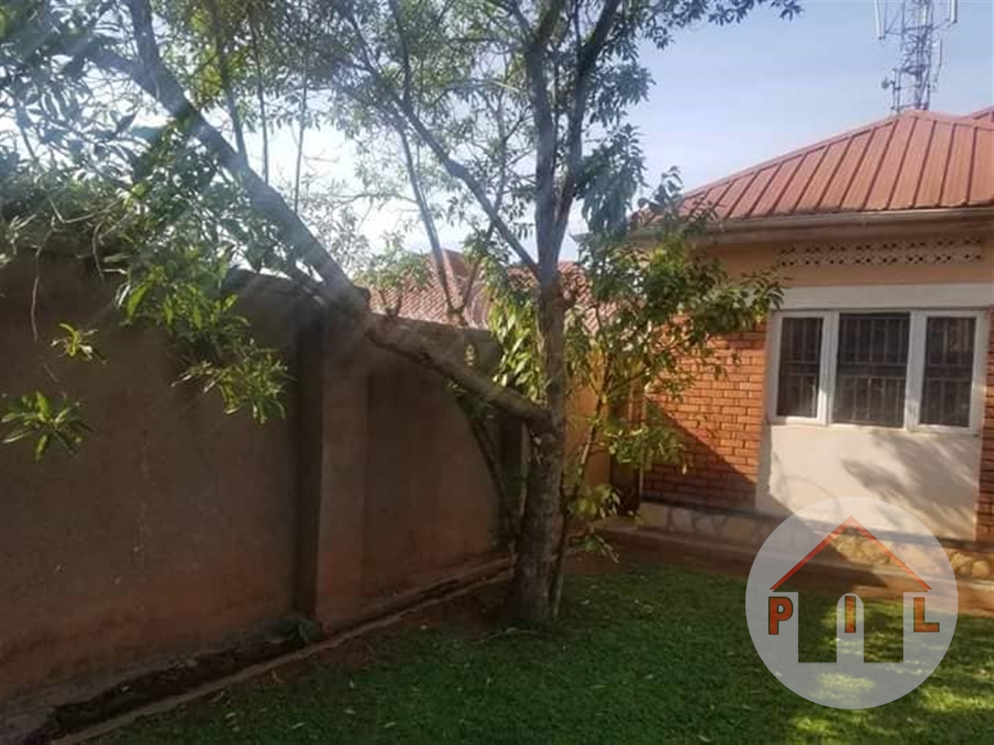 Bungalow for sale in Mbalwa Wakiso