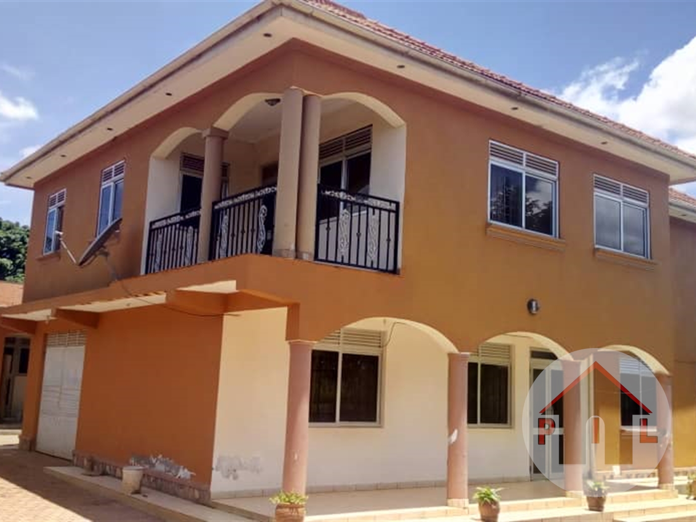 Storeyed house for sale in Kirinya Wakiso