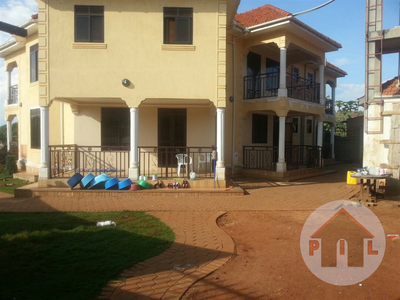 Mansion for sale in Bwebajja Wakiso