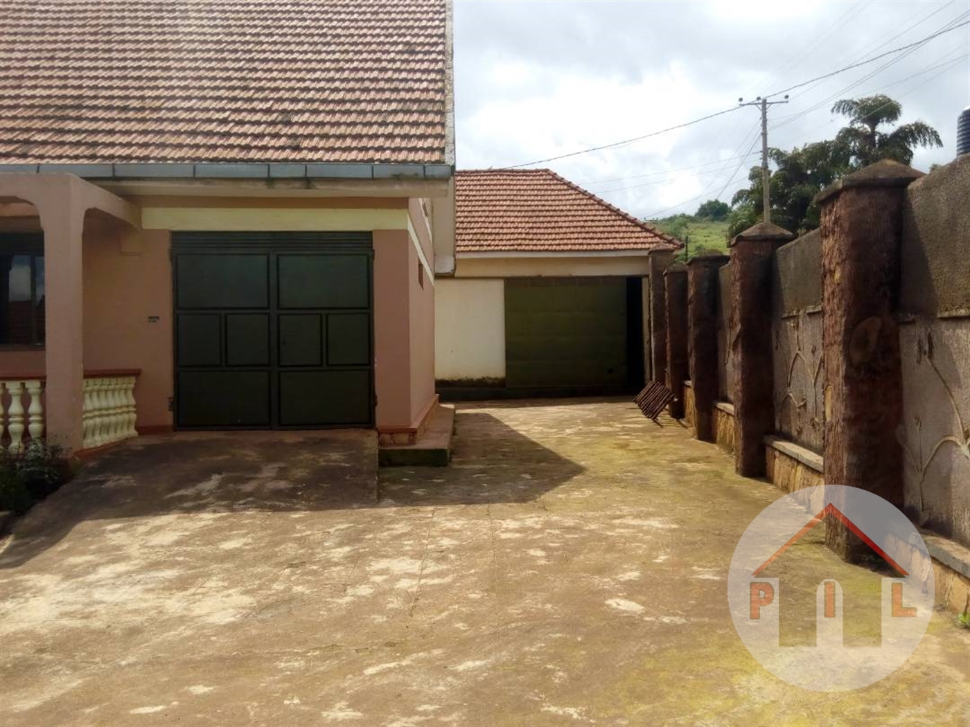 Bungalow for sale in Mutundwe Wakiso