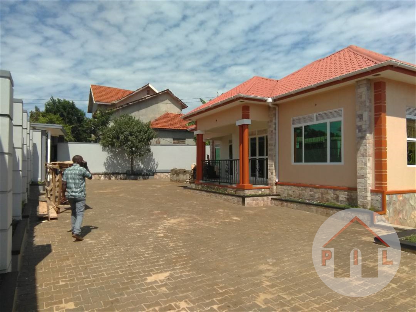 Bungalow for sale in Kitende Wakiso