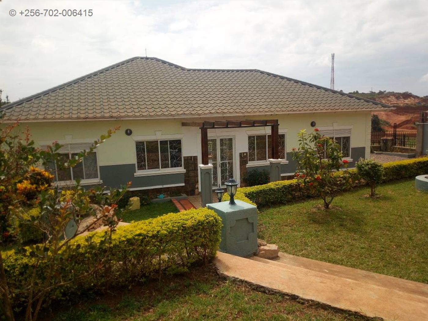 Bungalow for sale in Mutungo Kampala