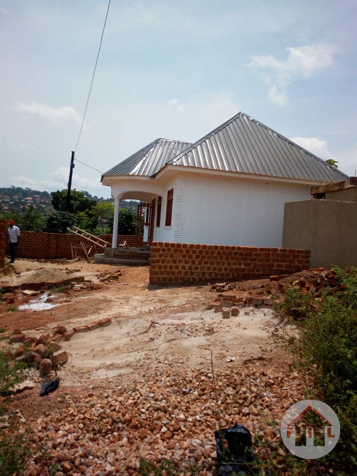 Bungalow for sale in Kitende Wakiso