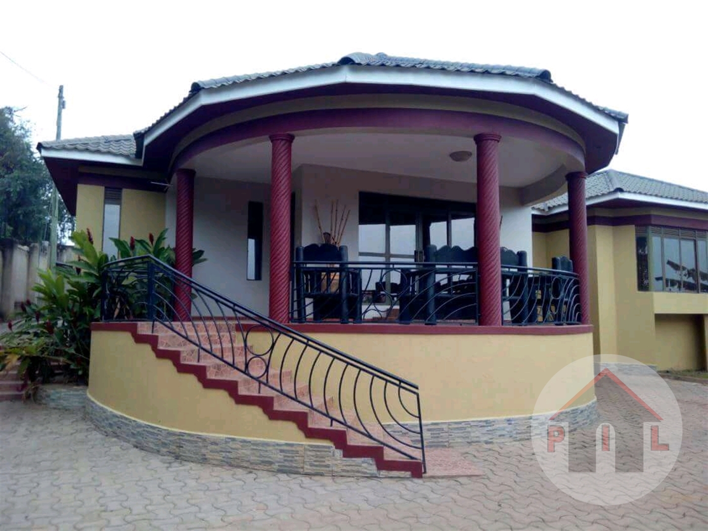 Mansion for rent in Kyanja Wakiso