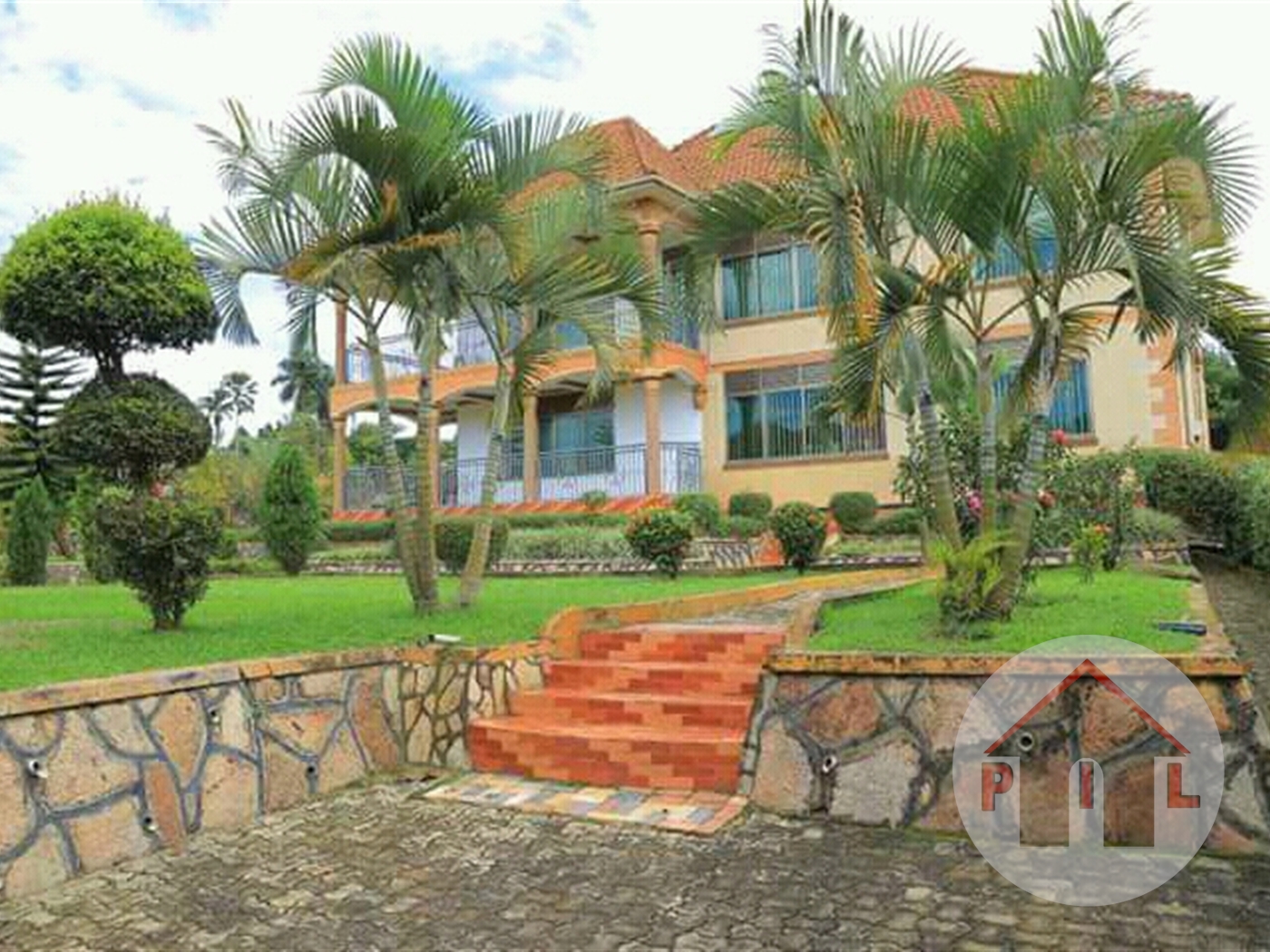 Mansion for sale in Kyengela Wakiso