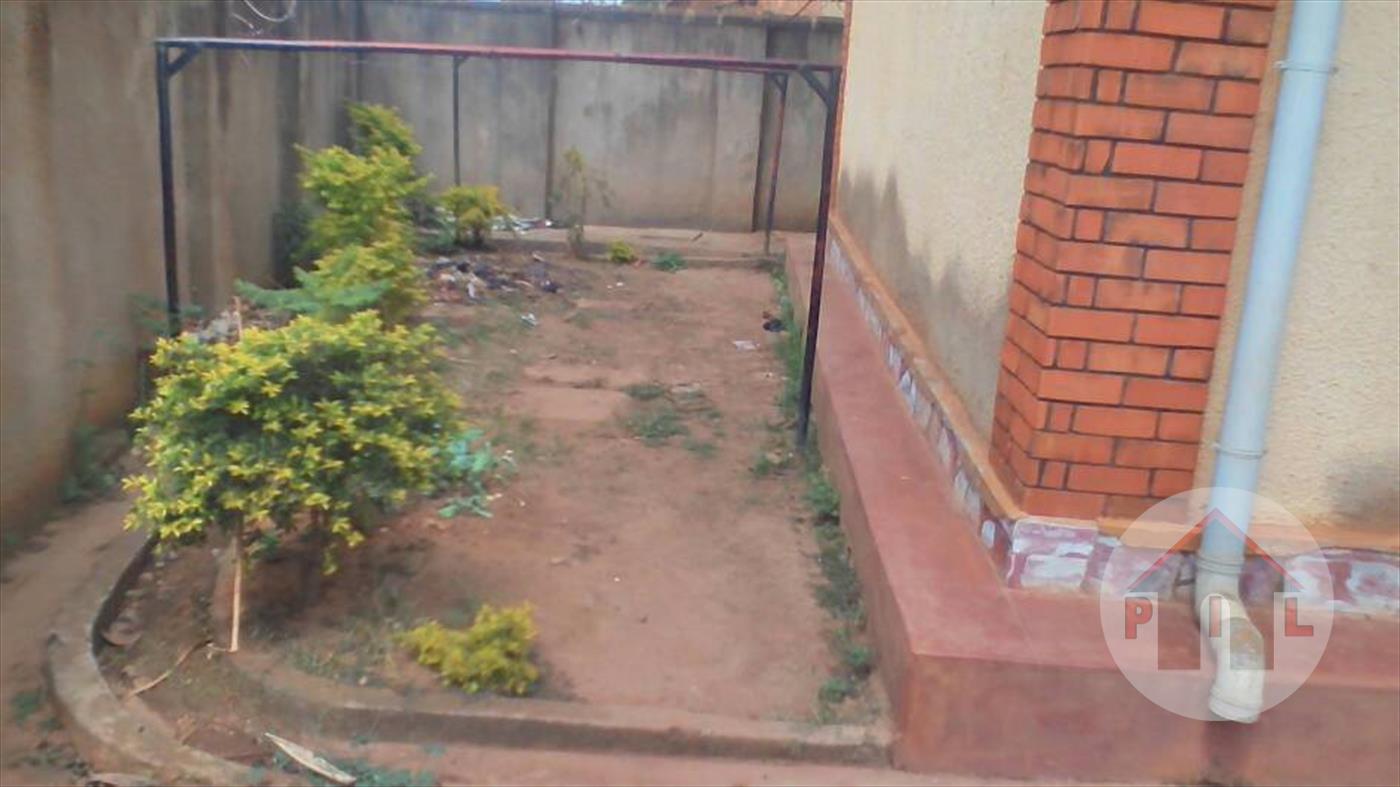 Semi Detached for sale in Kajjansi Wakiso